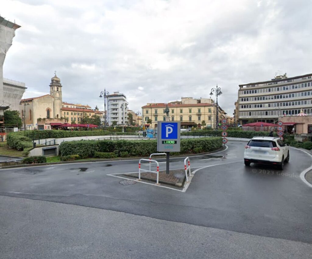 parcheggio saba di via vittorio emanuele pisa