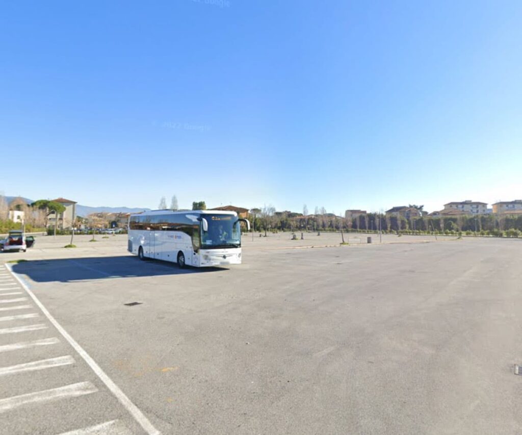 parcheggio gratuito vicino piazza dei miracoli pisa
