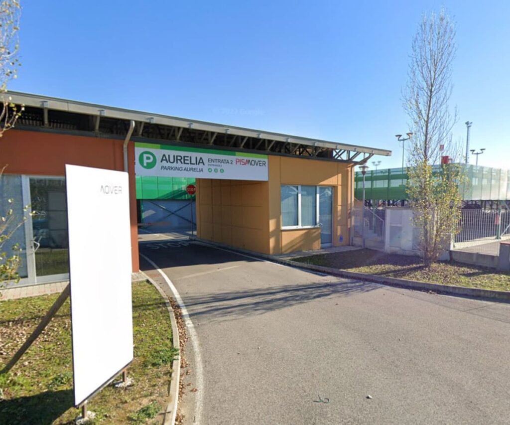 parking aurelia pisamover pisa